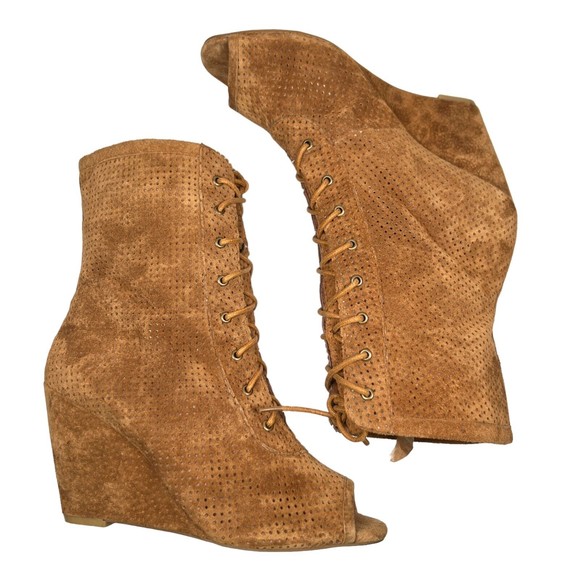 Jeffrey Campbell Women's Sz 9.5 Suede Peep Toe Perforated Lace Up Wedge Bootie - Picture 6 of 11